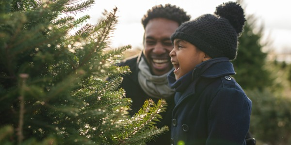 a-cute-father-and-daughter-portrait-at-a-tree-farm.jpg_s=1024x1024&w=is&k=20&c=dHwYIGGDLzjLZHCHv-RNFQkcqWv5dfkKQYW3AKermns=