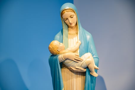 MaryStatue