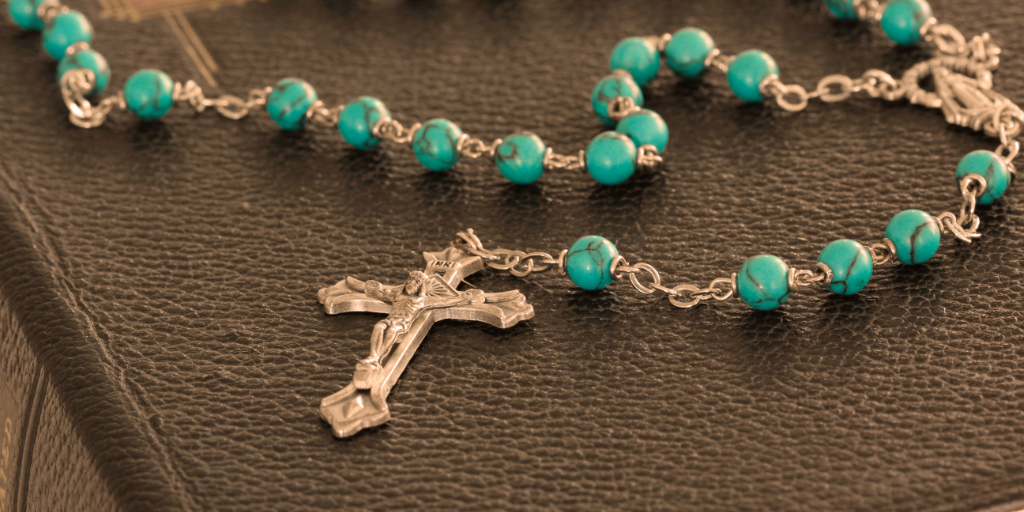 7 Ways to Engage Your Mind and Heart While Praying the Rosary