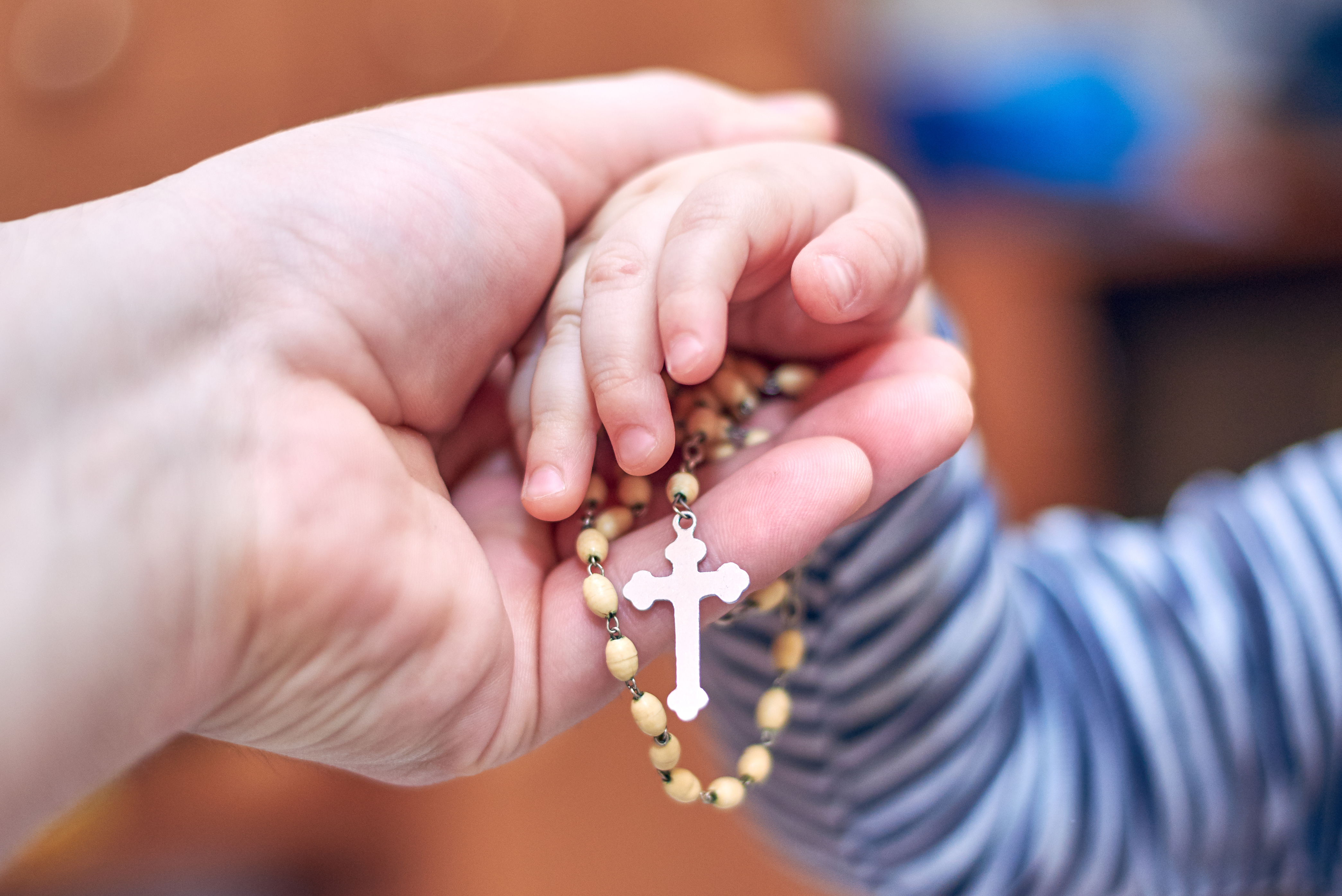 10 Ways to Pray the Rosary with Little Ones